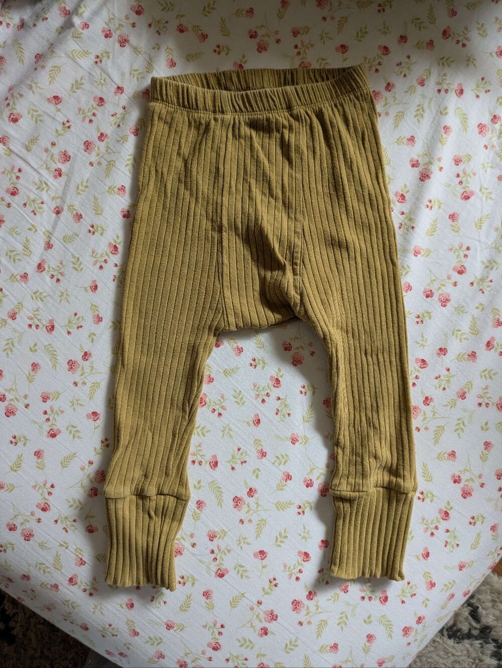 Kate Quinn Leggings